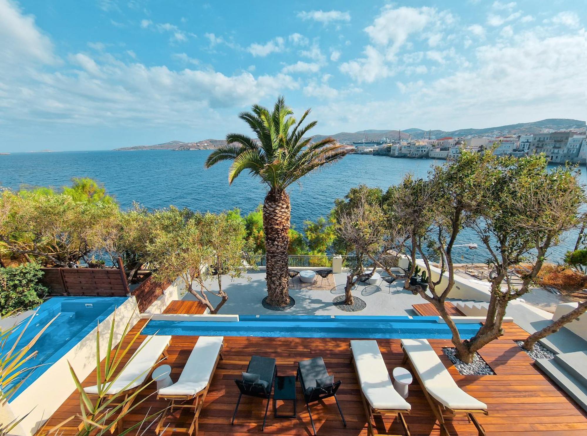 Pafsilipon Suites Ermoupoli Exterior photo